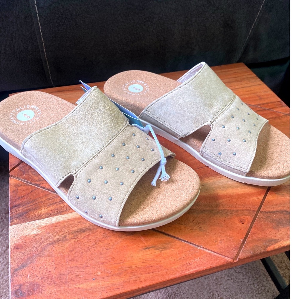 WACO Lucy Studded Slides Comfort Sandals Almond Buff‎ Neutral Women's  Size 6